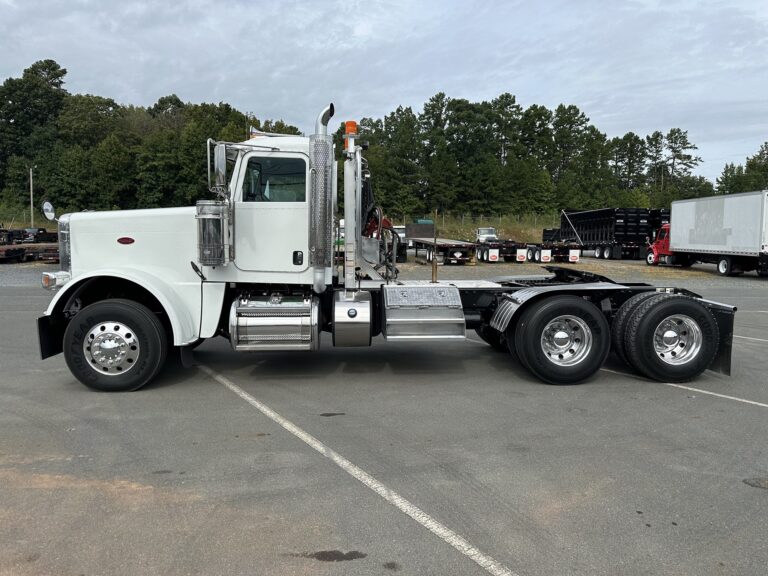 2015 Peterbilt 389