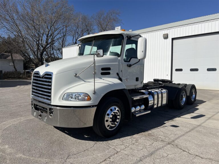 2018 Mack Vision CXU613